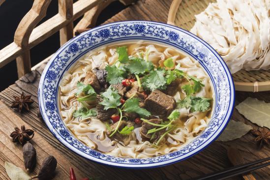 面条哪的好吃？经评选，全国这6大面条榜上有名，看有你家乡的没