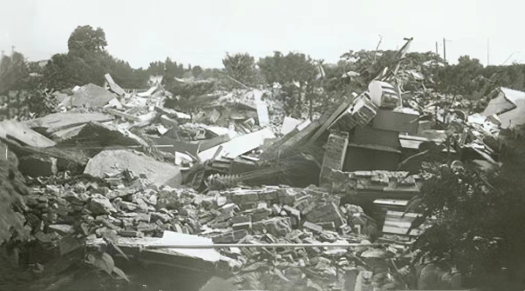 唐山大地震的军人感人瞬间,寻找河北唐山大地震牺牲战友