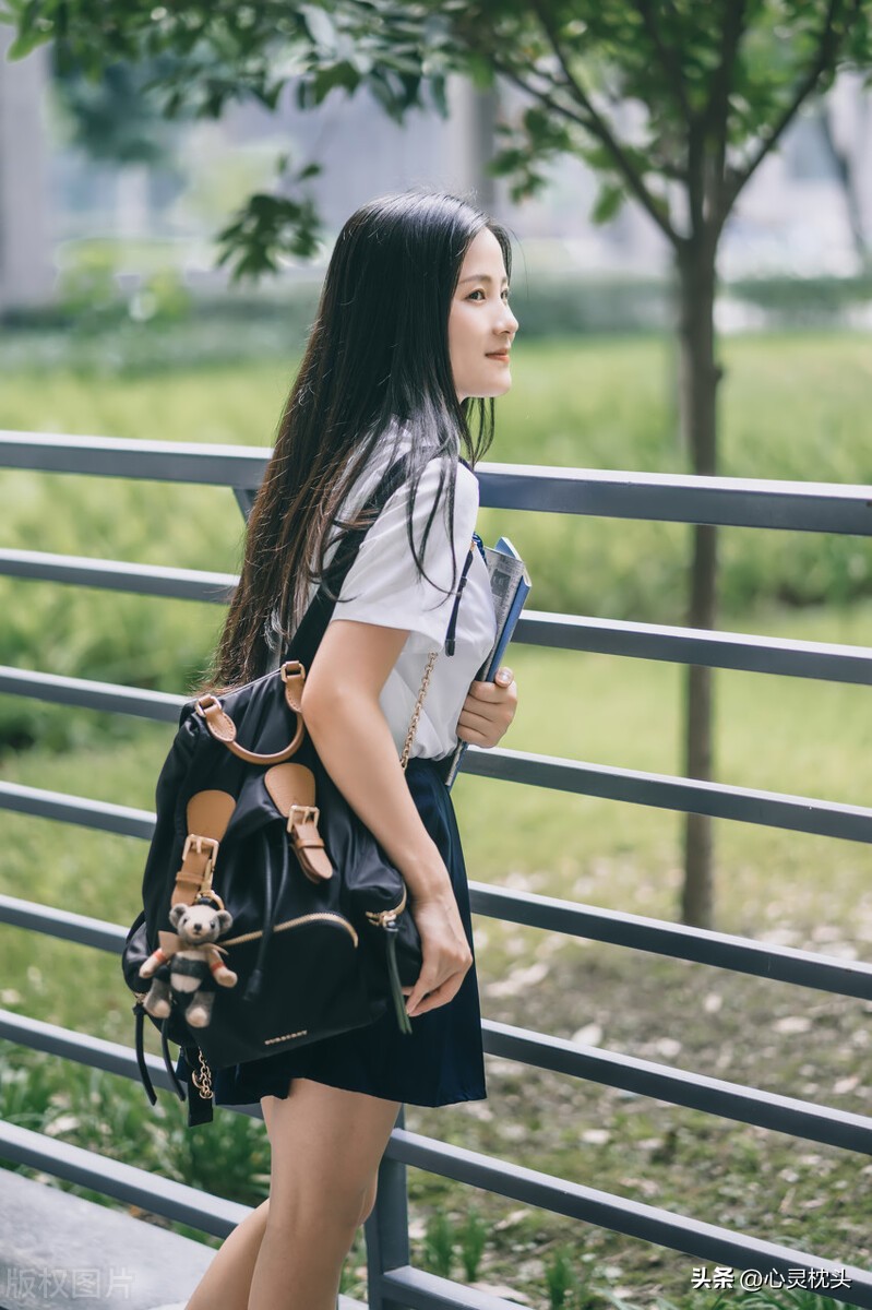 学校凭什么强制学生订夏季校服,江苏教育局有规定必须买校服吗