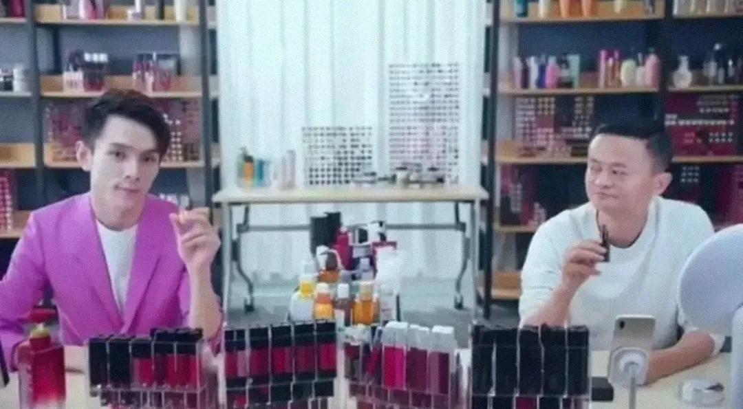 李佳琦哪个学校毕业的,李佳琦大学没毕业吗