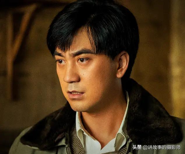 男人手相像女人手但硬的玄机,手相里看女人手枯如柴