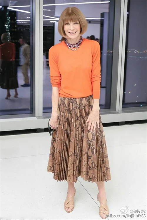 不同肤色的人怎么选择适合的颜色,不同肤色该怎么选棕色