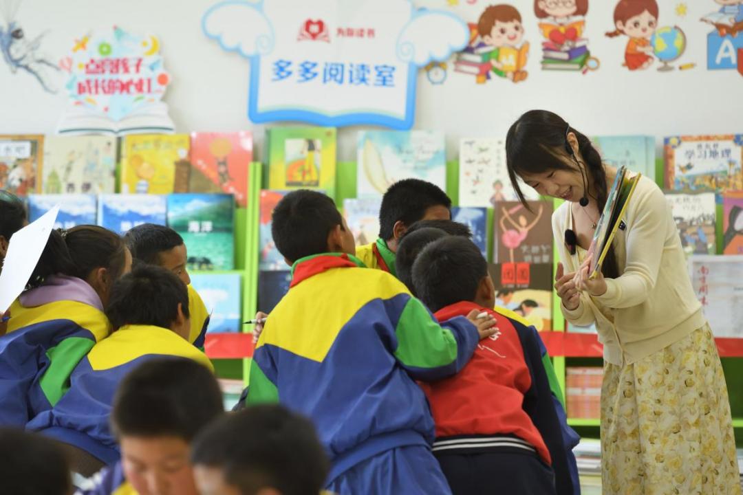 跨越千里读经典,跨越4500米海拔的语文课