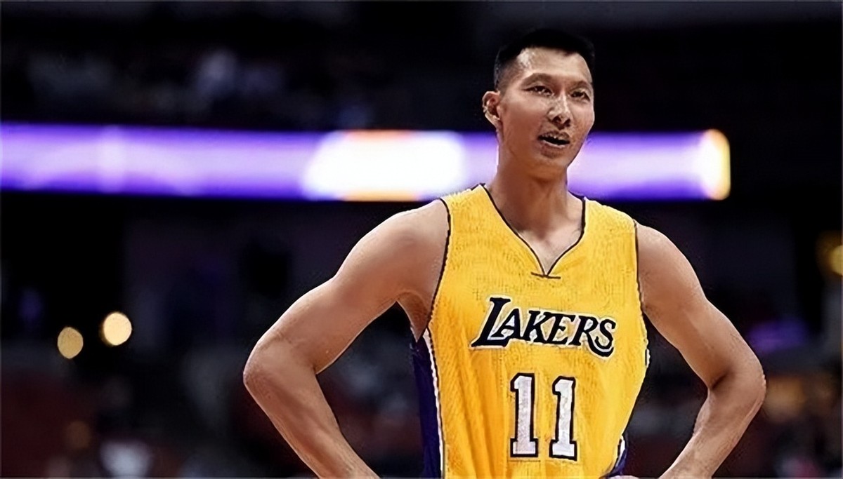 易建联的妻子是谁,易建联和他的妻子有多恩爱