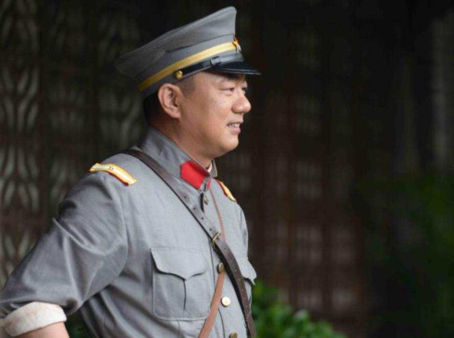 生死线打拼10年,穷小子彭德怀,为何从军后一路升迁?多亏2贵人