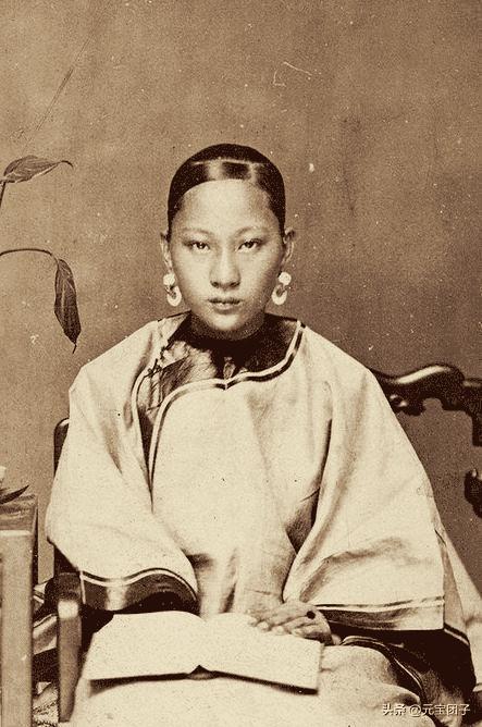 李莲英和慈禧真实照片,慈禧真人照片对比