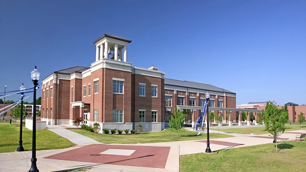 西安欧亚学院跨国文化之旅,西安欧亚学院国际教育学院