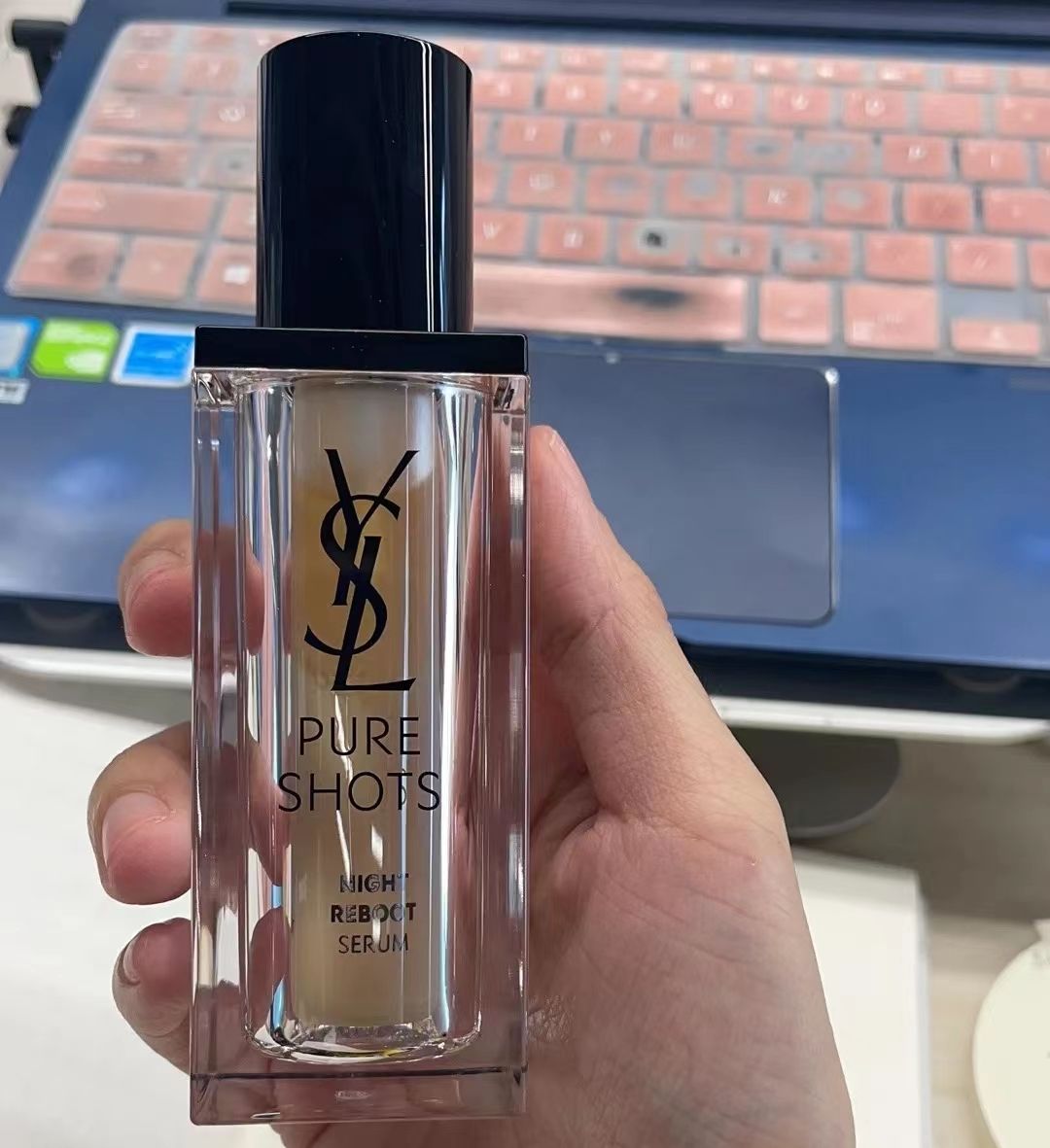 阿玛尼精华和赫莲娜精华哪个好用,阿玛尼精华系列