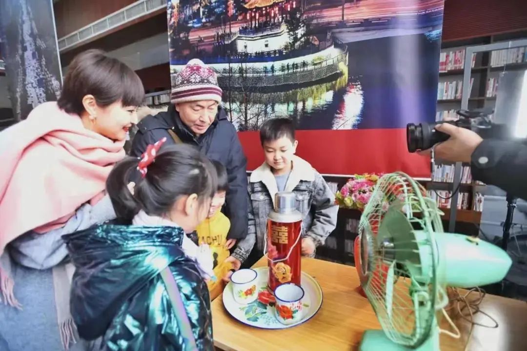 一瓶酒如何唤醒城市记忆?根据地市场实战样本