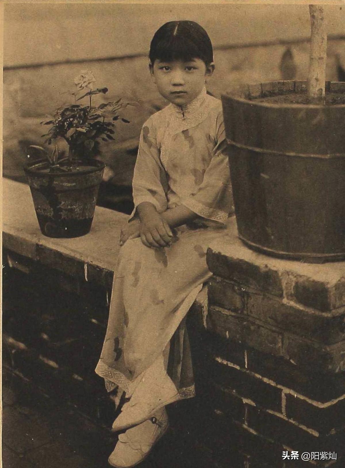 纳粹德国屠杀犹太女人,变态纳粹