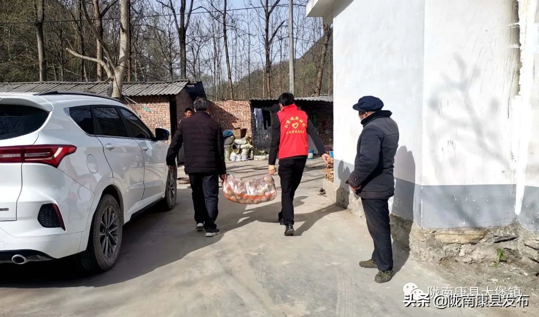 疫情防控暖心送菜上门,疫情防护外卖店