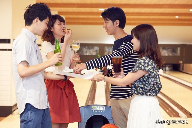 大学谈恋爱的男生有多穷,为什么男生一谈恋爱就很傻