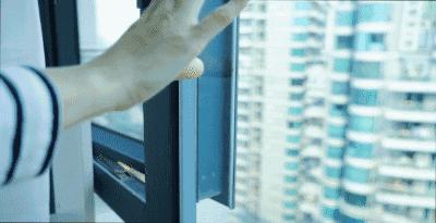 为何人老了身上会有“老人味”？坚持4个习惯，老了或没味