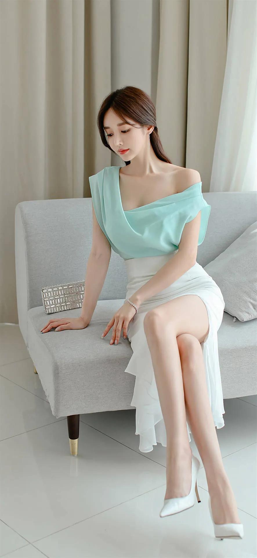 孙允珠露肩交叉连衣裙图片,孙允珠粉色露肩连衣裙