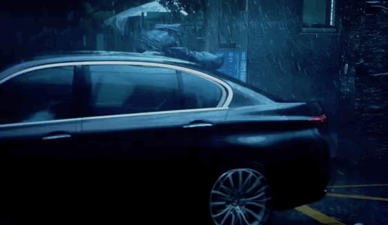 易烊千玺创业成功画面,易烊千玺找工作视频大全