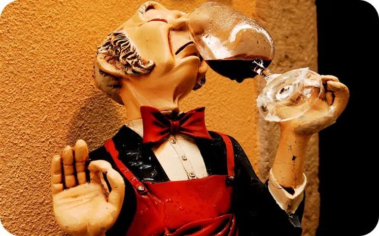 法庄卖的酒真的假的,怎么鉴别名庄葡萄酒真假