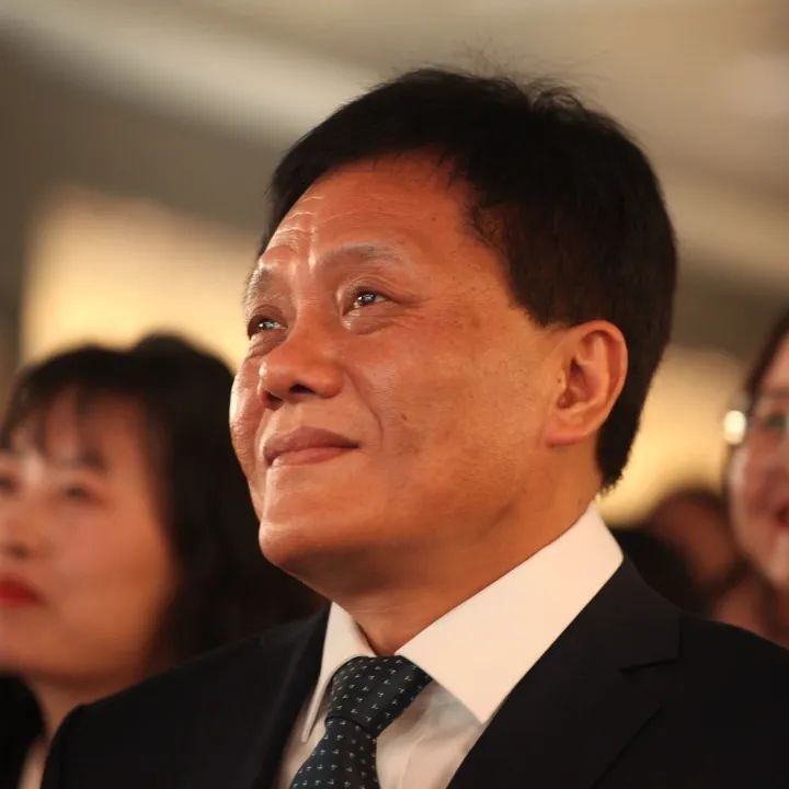 鹰击长空鹏程万里大展宏图,鹏程万里扬帆起航