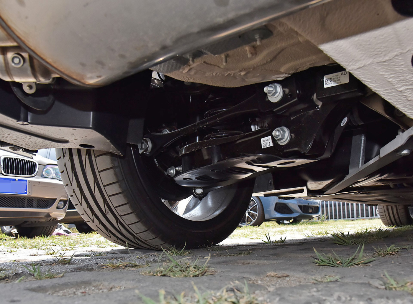 宝马3万2门4座车,宝马硬顶敞篷车四门四座20万