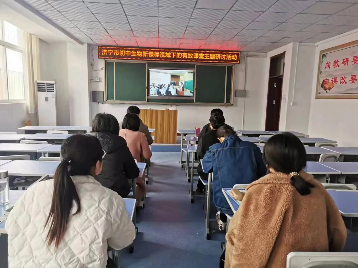 浠庢湰璐ㄤ笂鍋氬埌涓轰汉甯堣〃鏁欑爺鎬荤粨,鍑濆績閾稿笀榄傛暀鐮旇偛鏂颁汉