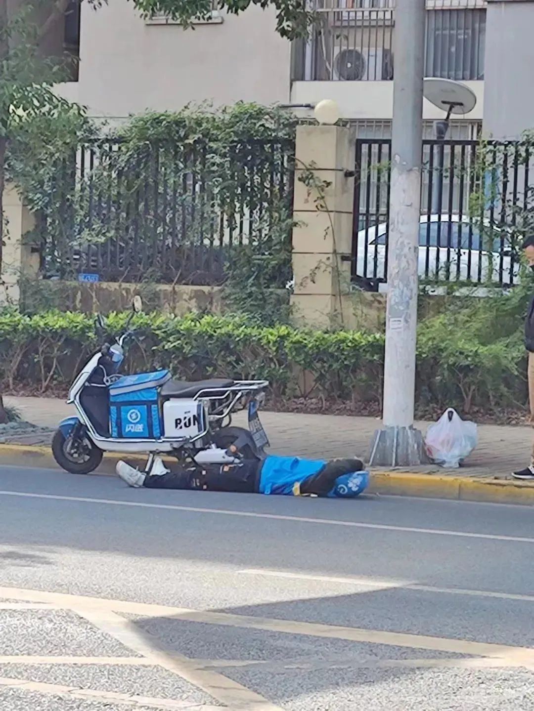 如何成为一个美团外卖骑手经理,一个公司如何成为外卖骑手