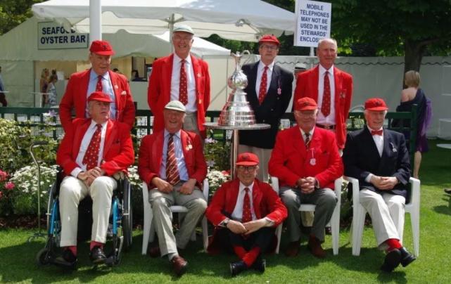 夹克版型常规款和直筒区别,工装夹克都有什么版型