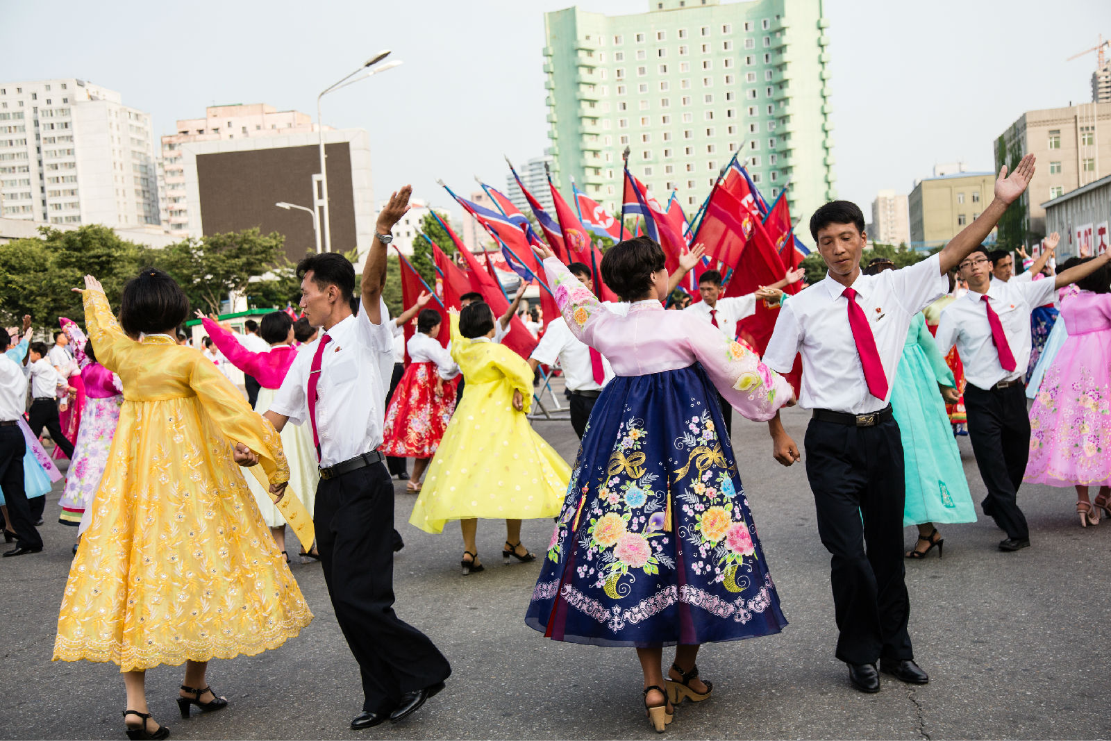 月入仅三四百的朝鲜人生活,朝鲜人一个月收入多少