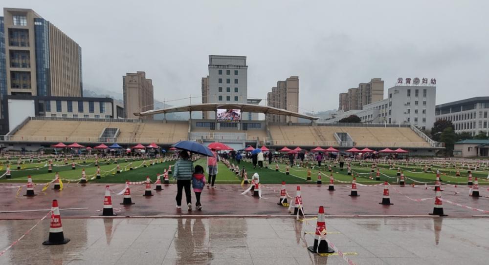 云霄被雨淋,云霄春雨