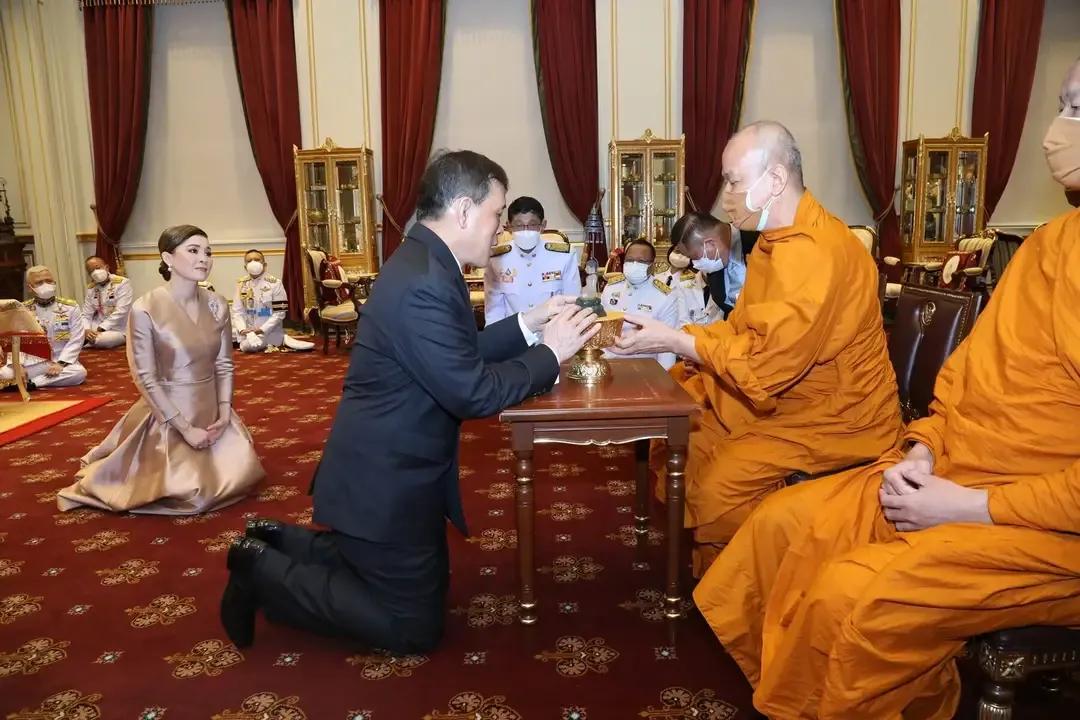 泰国王室今日最新消息苏提达,泰国王后苏提达册封大典