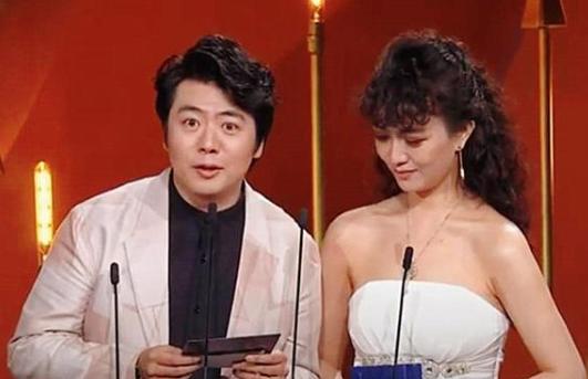 金鸡奖35届刘德华颁奖完整视频,金鸡奖第2023届颁奖刘德华