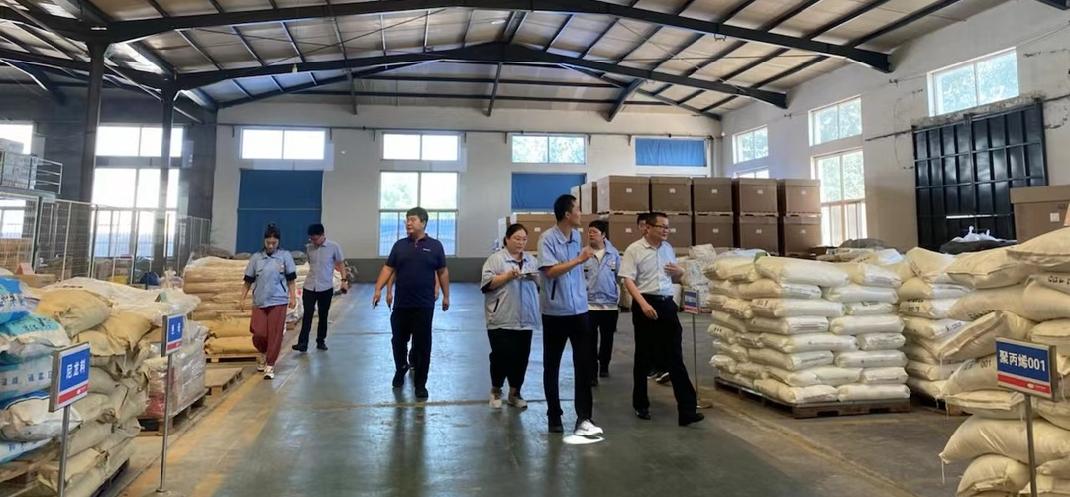 随着疫情稳定各地正加快复工复产,疫情防控暨安全生产工作推进会