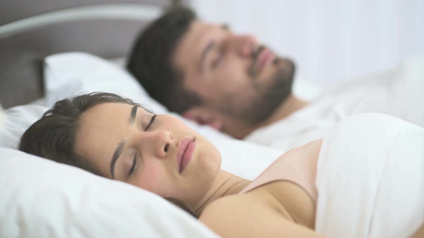 人体润滑剂，对女性伤害大还是对男性？能长期用吗？听医生怎么说