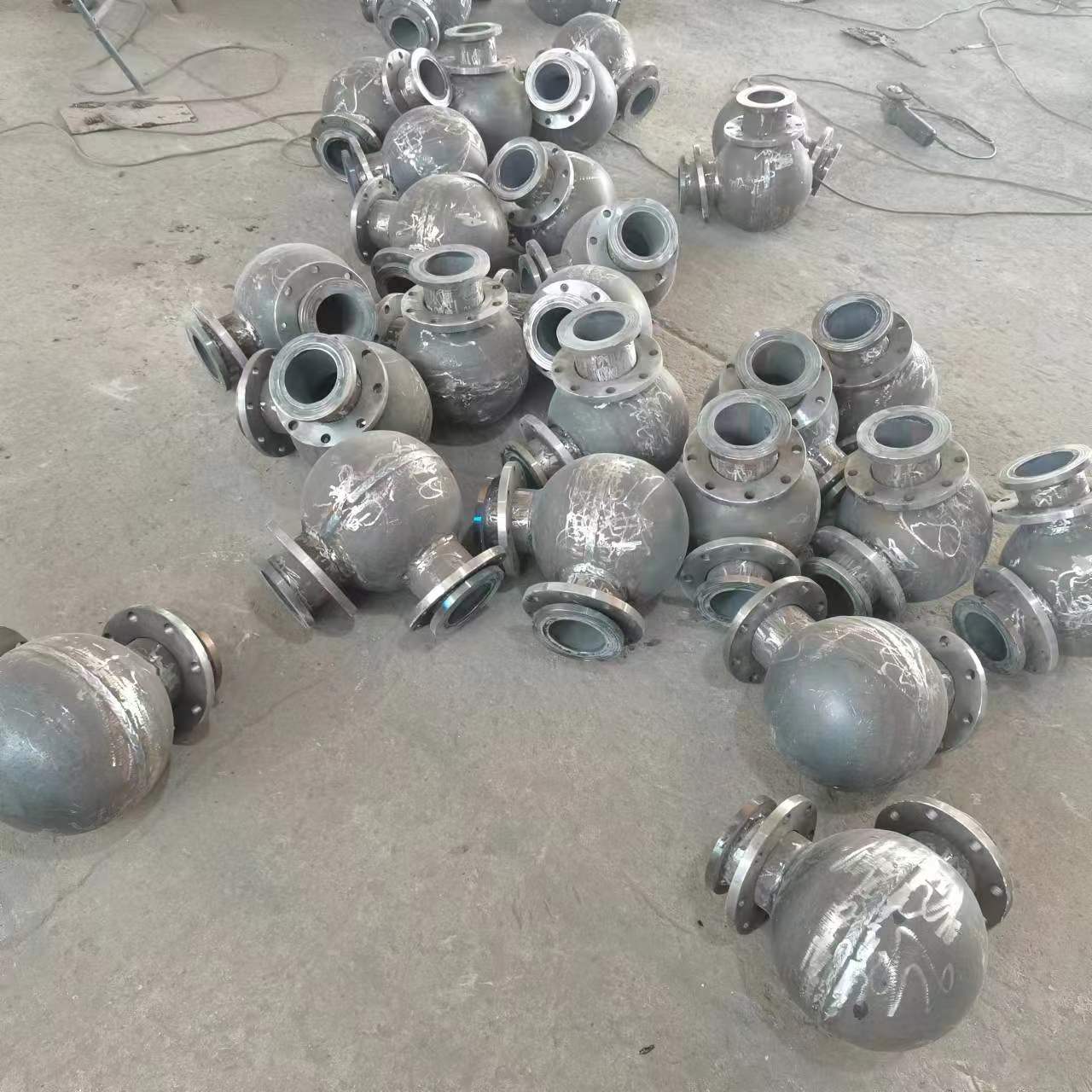 耐磨陶瓷球形弯头,耐磨陶瓷复合管弯头型号