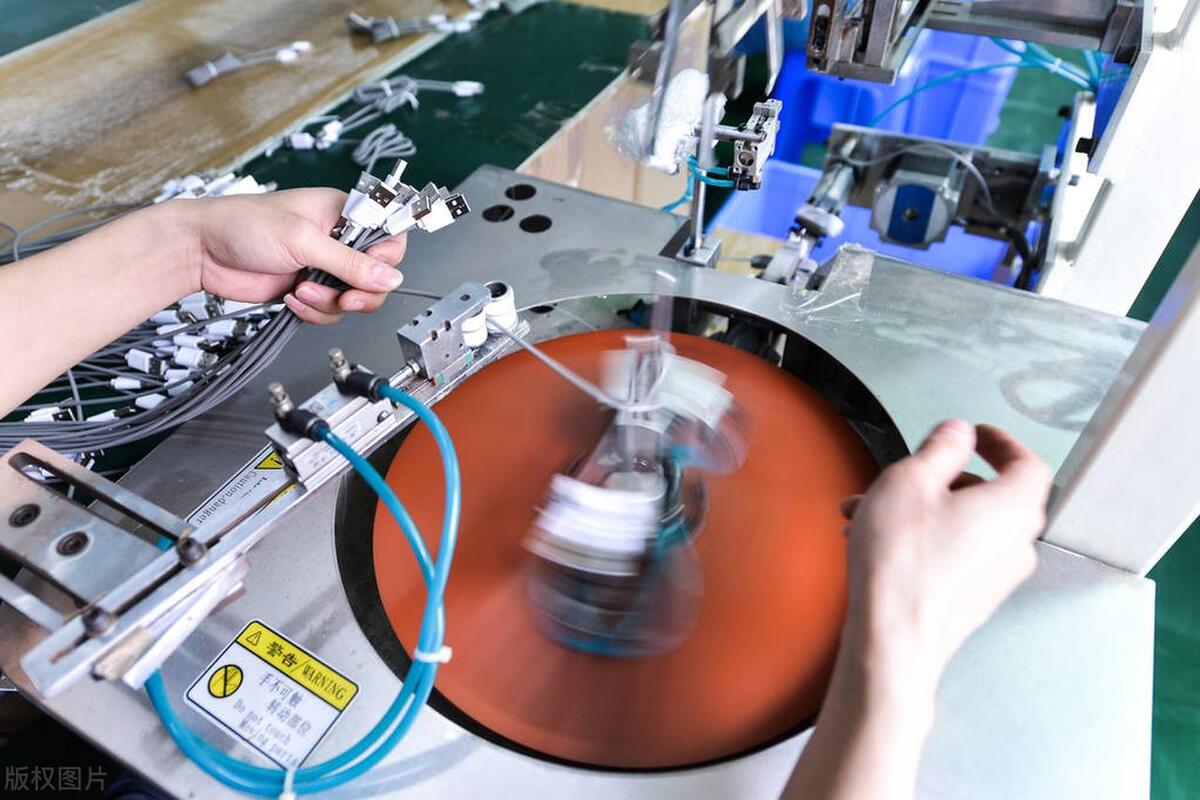 一件产品利润1000元,一件赚10块钱一万件赚多少