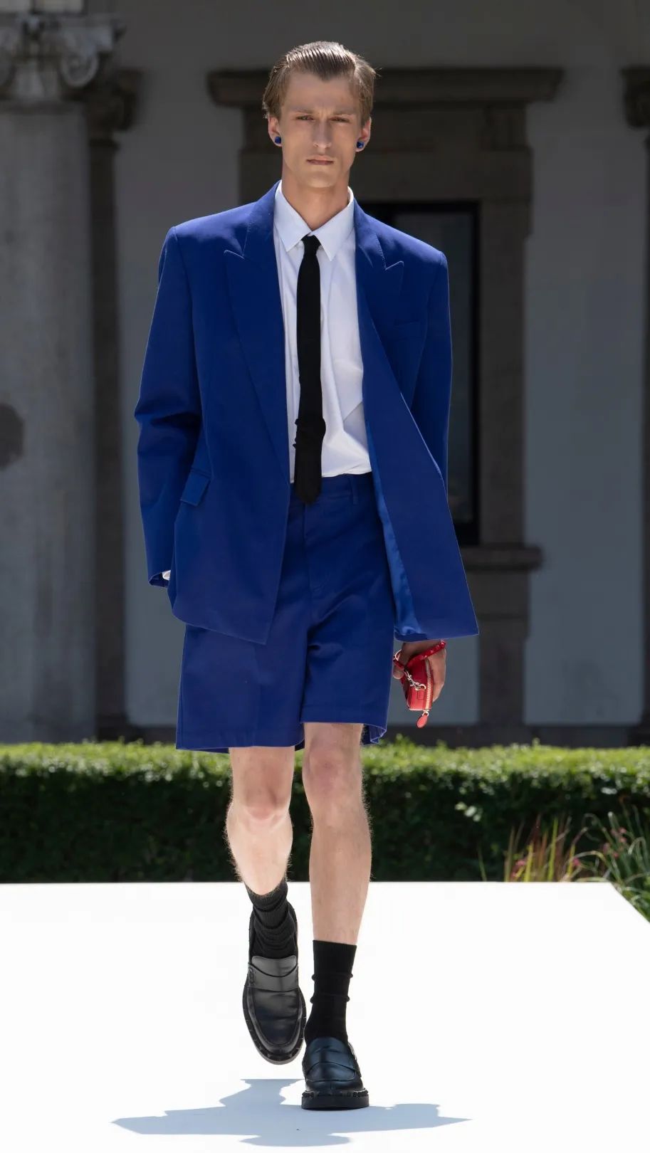 valentino2024春夏男装秀,valentino2022秋冬男装时装秀