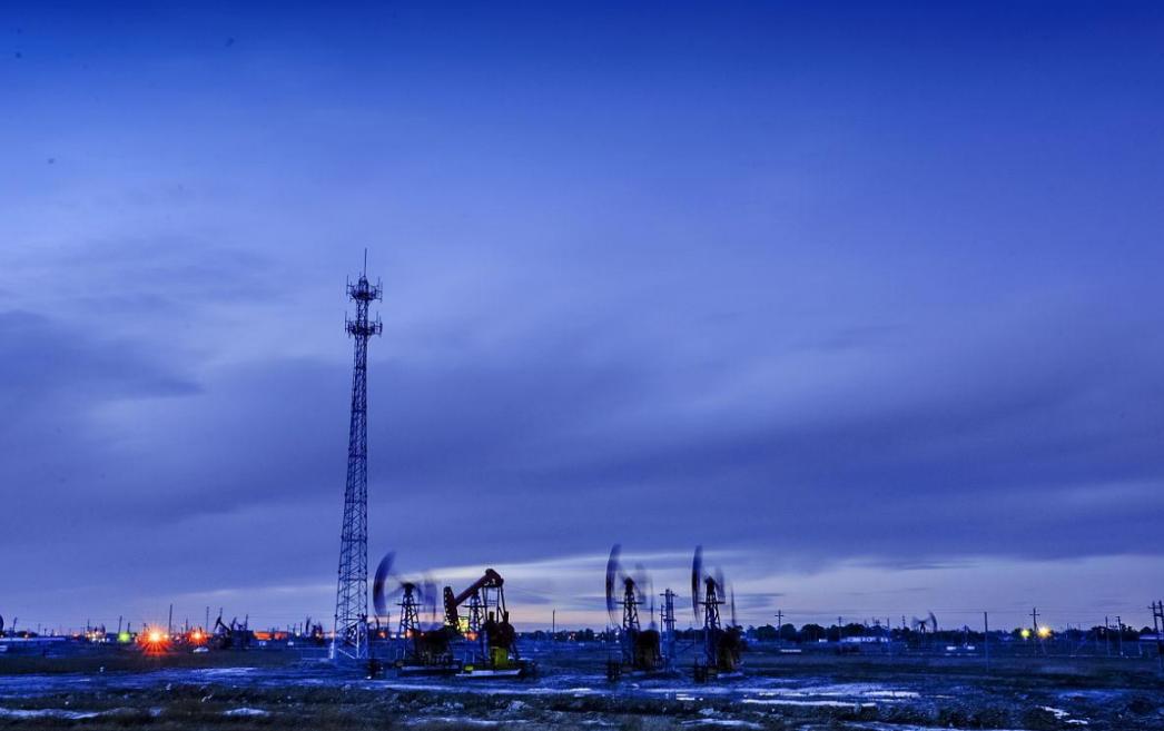 铁人王进喜生平照片,47岁铁人王进喜近况