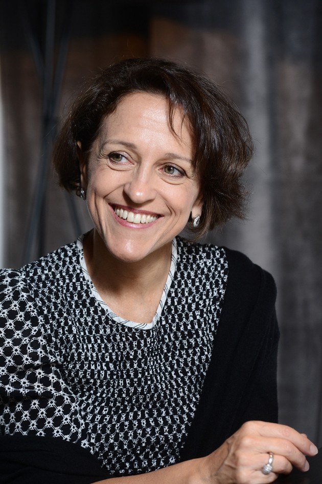 一块珐琅表多少钱,什么样的珐琅彩瓷器值钱