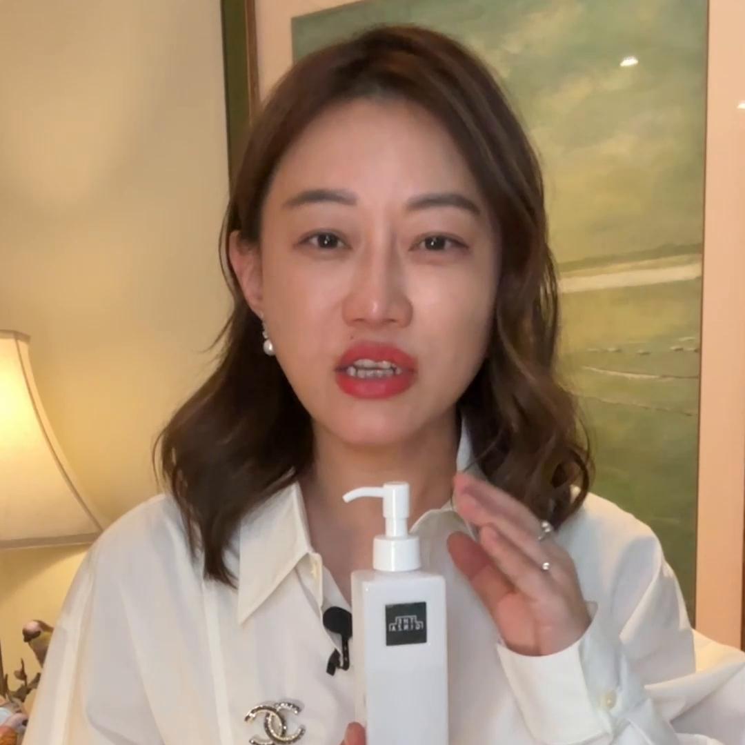 40岁的小姐姐护肤推荐,40岁姐姐推荐的抗老精华干皮