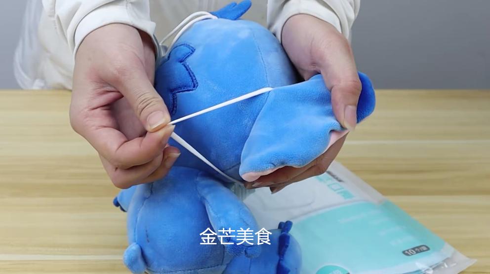 创可贴撕下来把皮撕掉了,撕创可贴把皮撕掉了流黄水