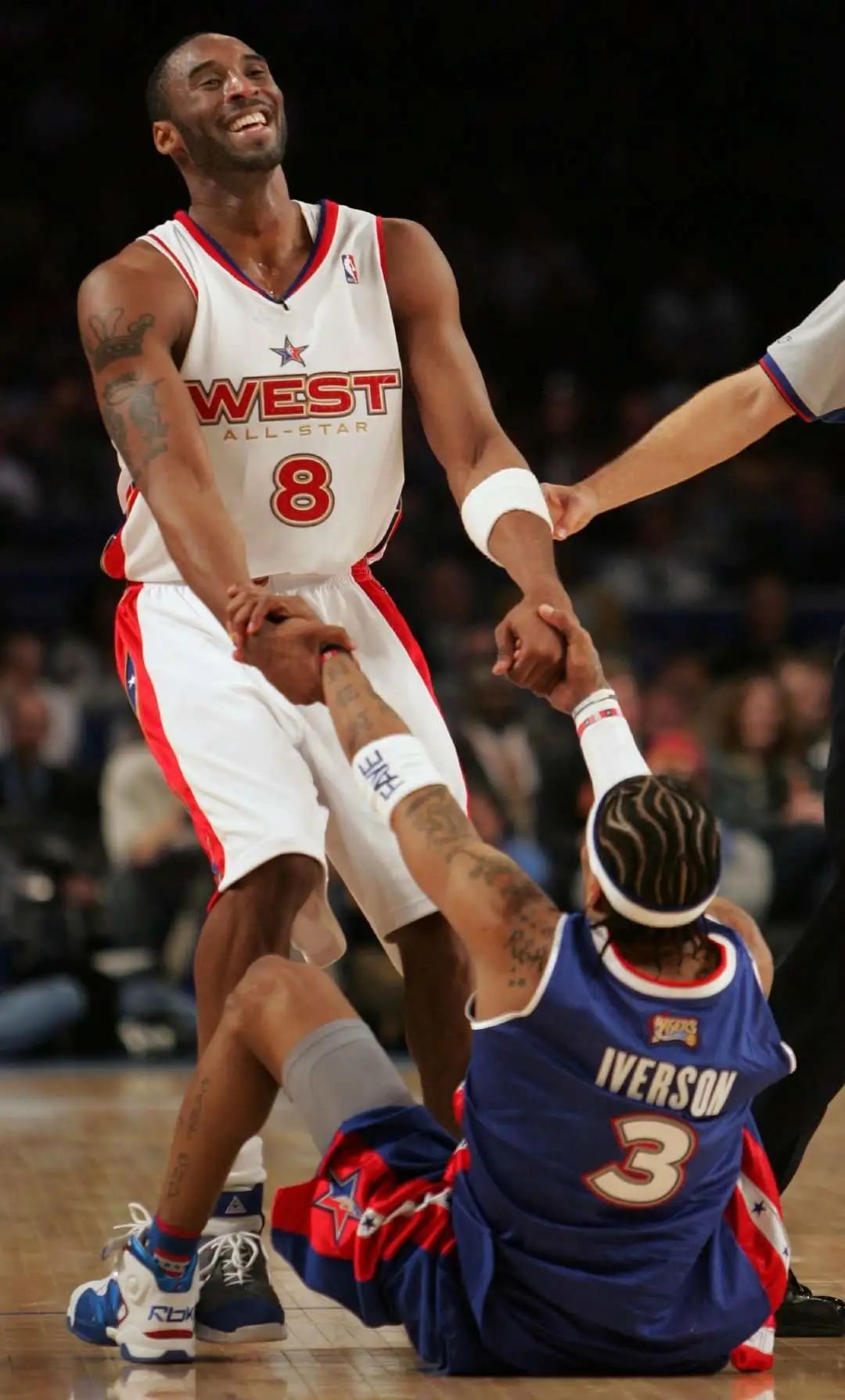 艾弗森第1双签名鞋实战,盘点艾弗森未复刻的签名鞋