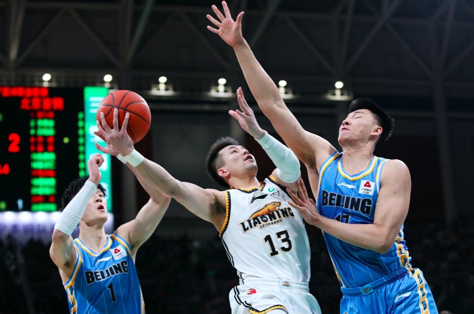 郭士强拒绝17分逆转,辽宁vs北京郭艾伦助攻张镇麟3分