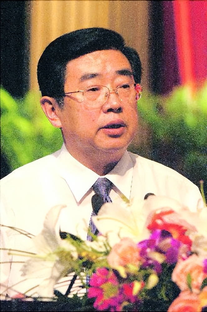 老乡鸡凭什么成为中式快餐第一,老乡鸡能否成为中式快餐第一股