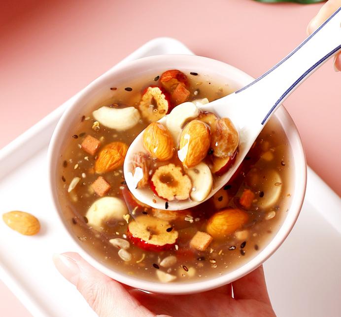 立秋少吃葱姜蒜应多吃什么,立秋后少吃的四大食物