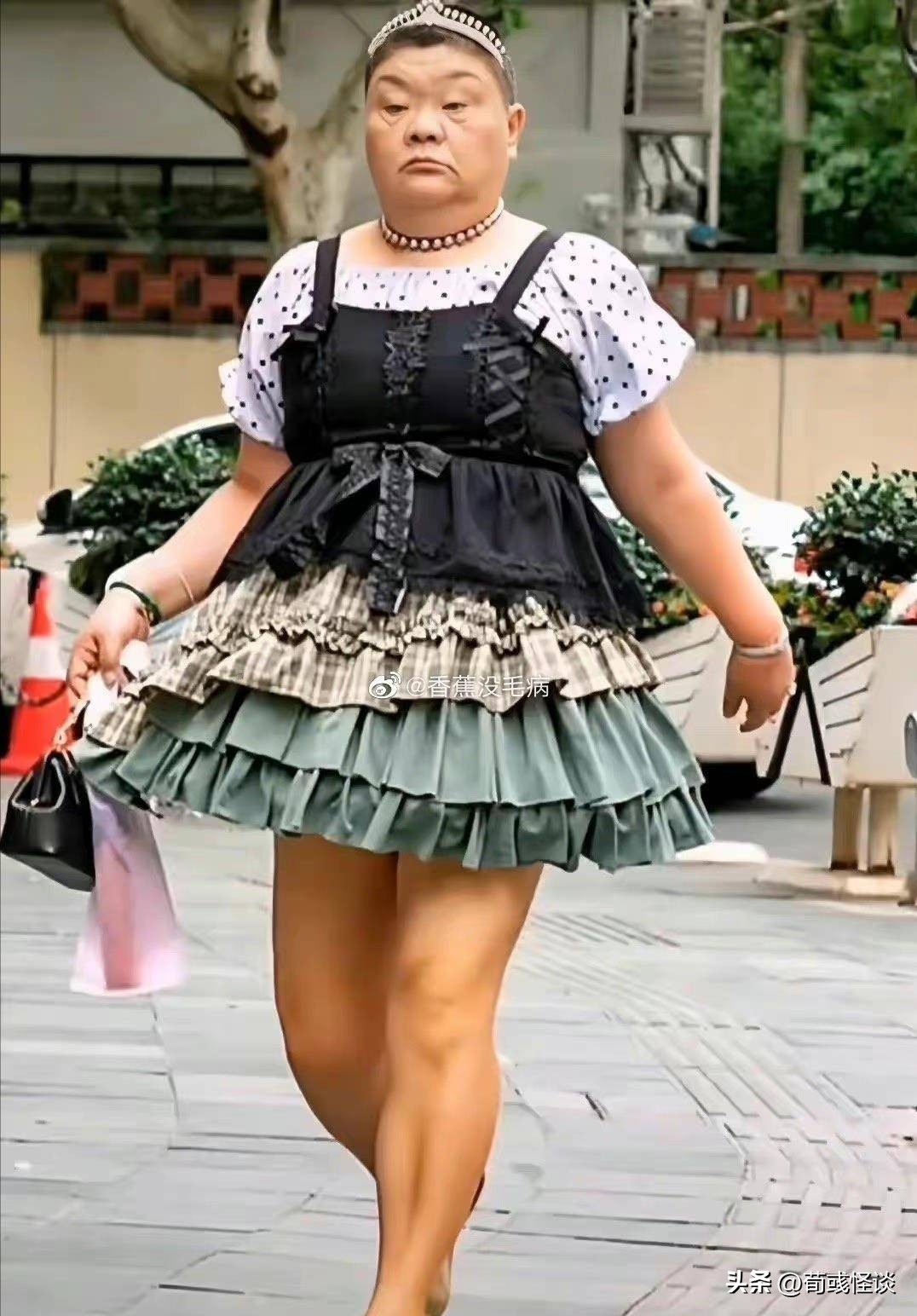 50岁“上海小公主”爆火，照出人性的丑恶