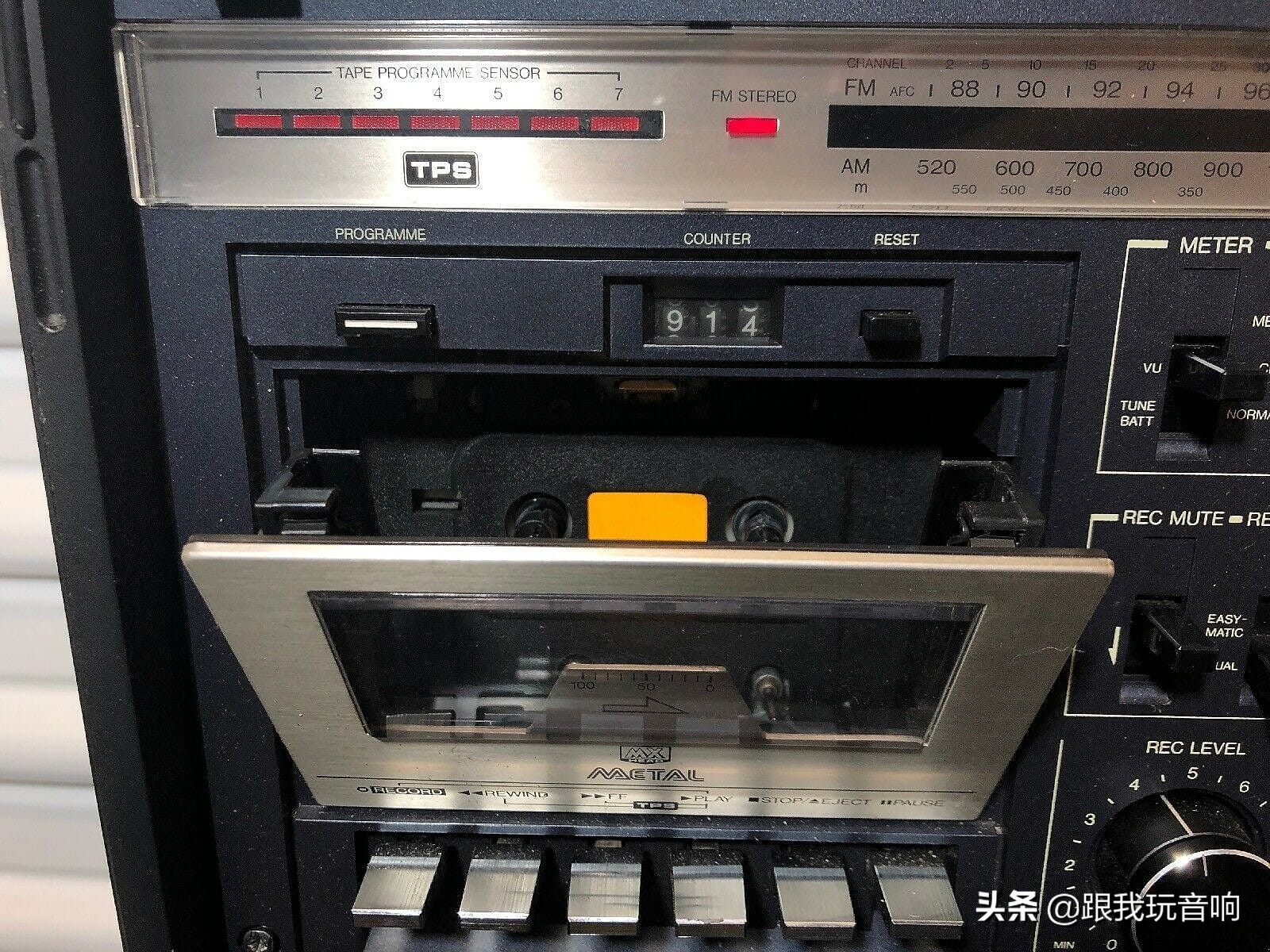 松下RX-6400也称为RX-A2可能是80年代以来最响亮的便携式音响