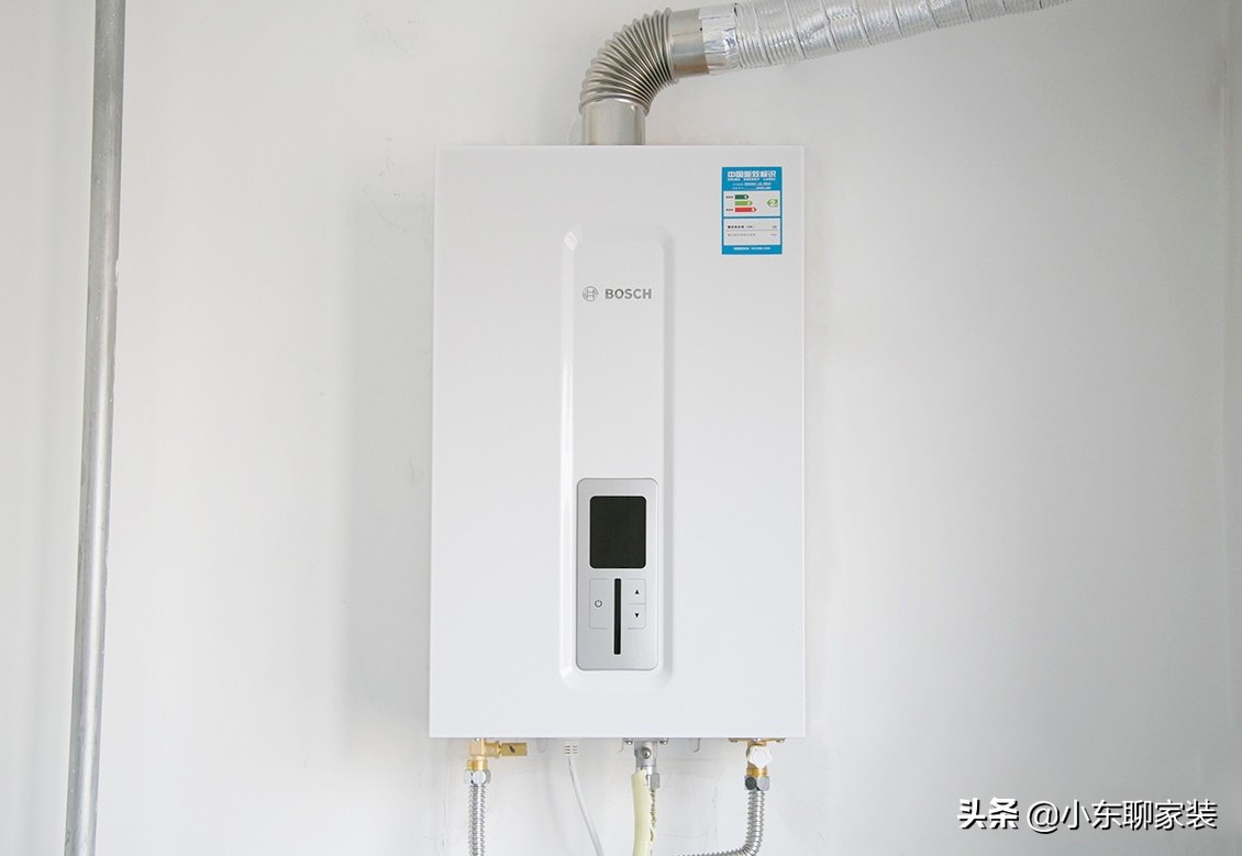 电热水器与燃气热水器哪个好用,电热水器和燃气热水器哪种实用