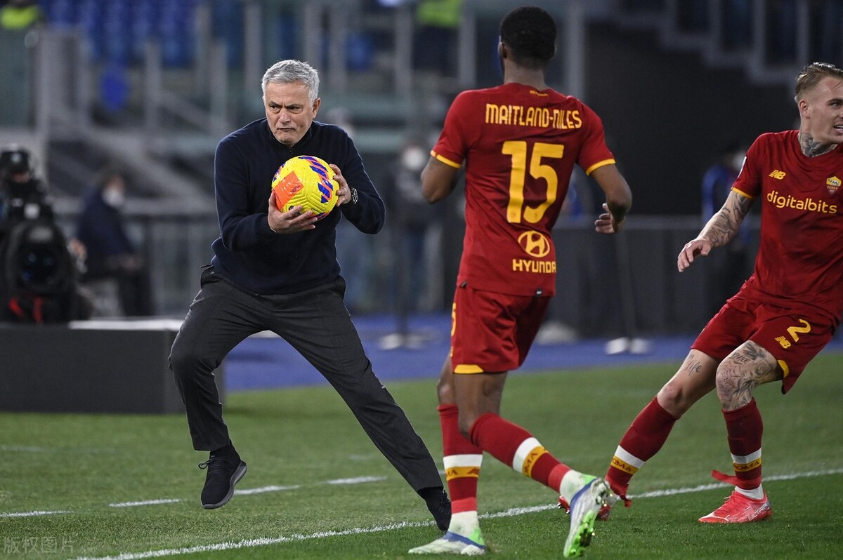 穆里尼奥最有意义的一次换人,穆里尼奥出任热刺主帅