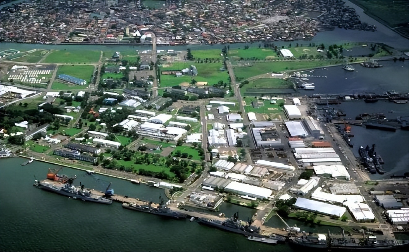 菲律宾海警船被中方依法驱离,中国海警船驱离菲律宾海警船