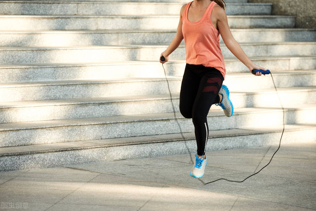 93斤女子跳绳4千下半月板撕裂,半月板撕裂能跳绳吗