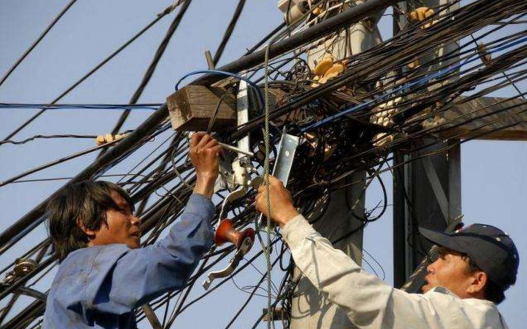 打桩机钻头掉了打捞不上来怎么办,打桩机钻头折了打捞为什么不抽水