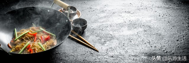 大v：德国锅不好。网友：德国锅好。大v:你这一脸小地方下层样